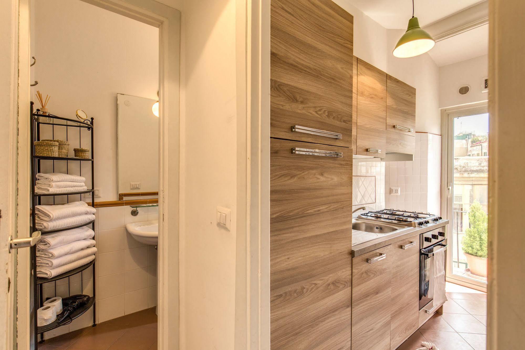 Aweshomeitaly - Spagna Glamour Life Penthouse Rom Exteriör bild